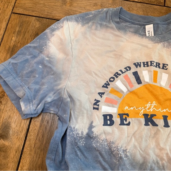 Pink Armadillo Bleached Graphic Tee "Be Kind" Blue Yellow  / Size Medium Women's - Picture 4 of 8